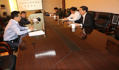 泰安市工商聯(lián)領(lǐng)導(dǎo)蒞臨德源調(diào)研扶貧開(kāi)發(fā)工作2